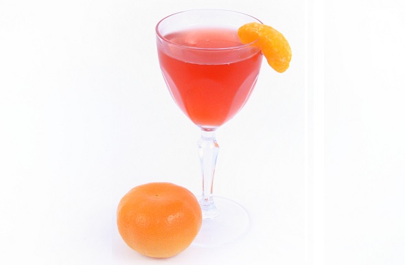 Amaretto Cranberry Kiss cocktail
