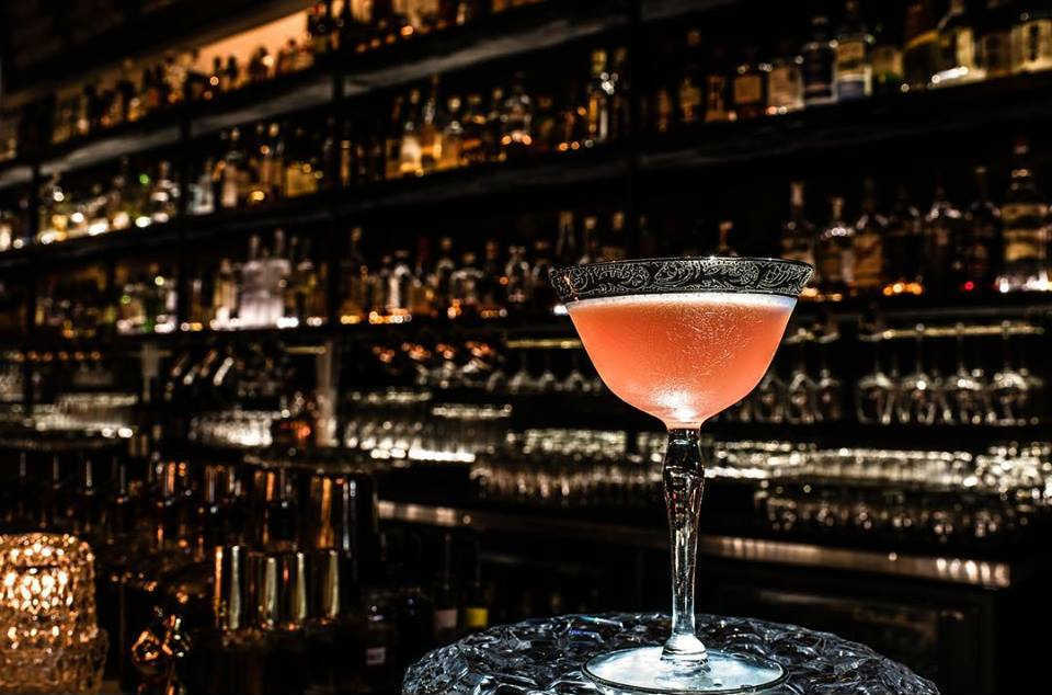 best cocktail bars in austin