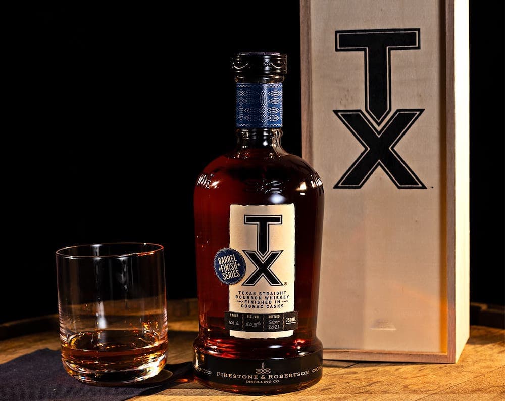 TX Straight Bourbon Whiskey Finished in Cognac Casks with glass